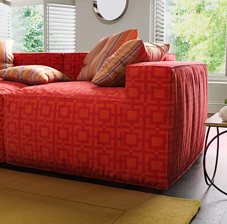 Диван Фри в уличной ткани красного цвета